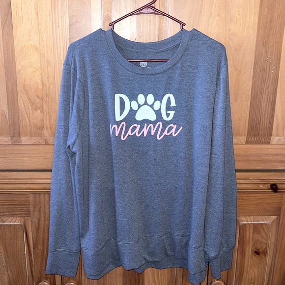DOG MAMA long sleeve t-shirt - side splits, soft and comfy feel.Causal T-shirt. - Picture 2 of 8